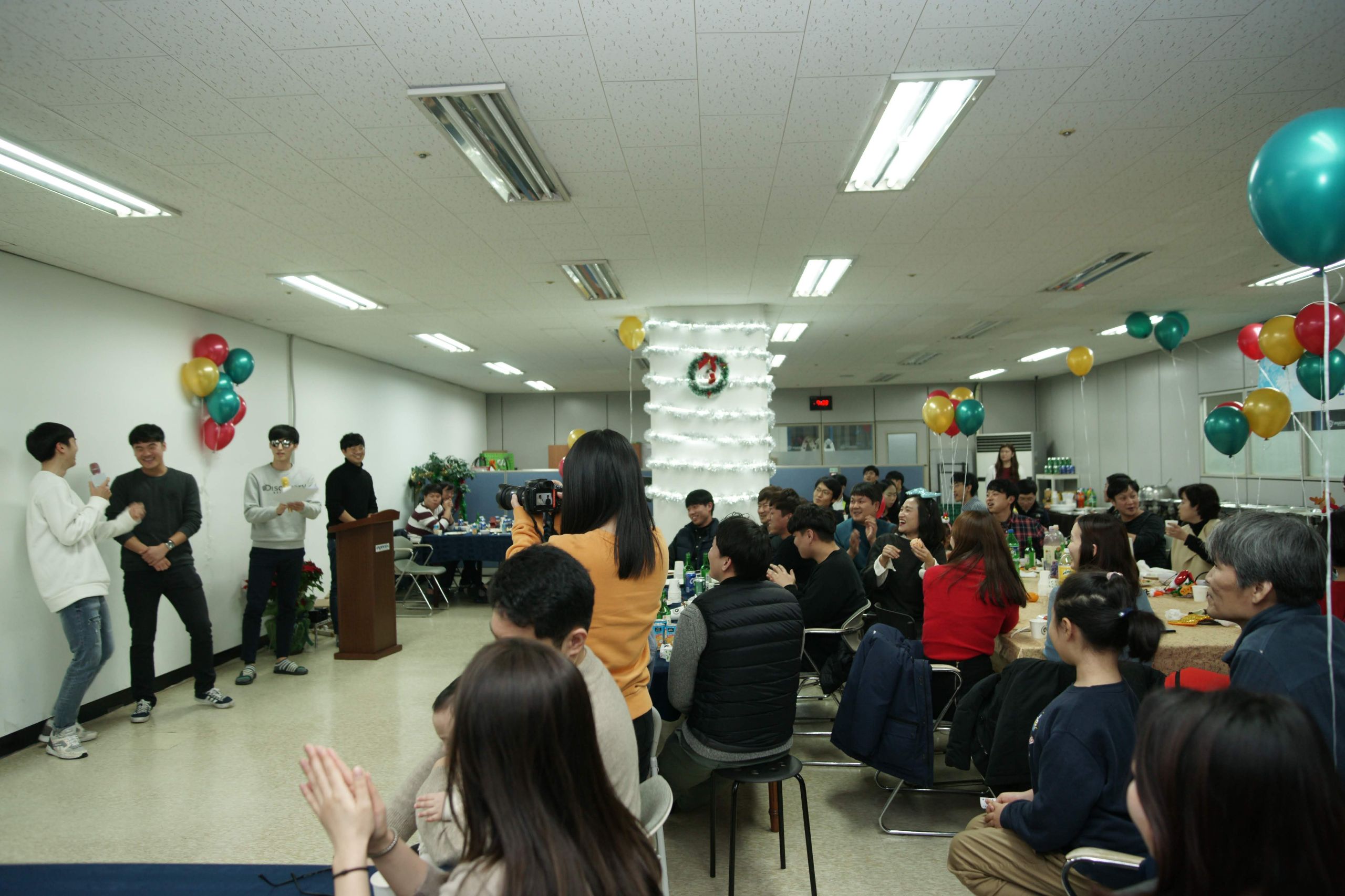 181214_아이닉스 송년회_033_a850_24z.jpg